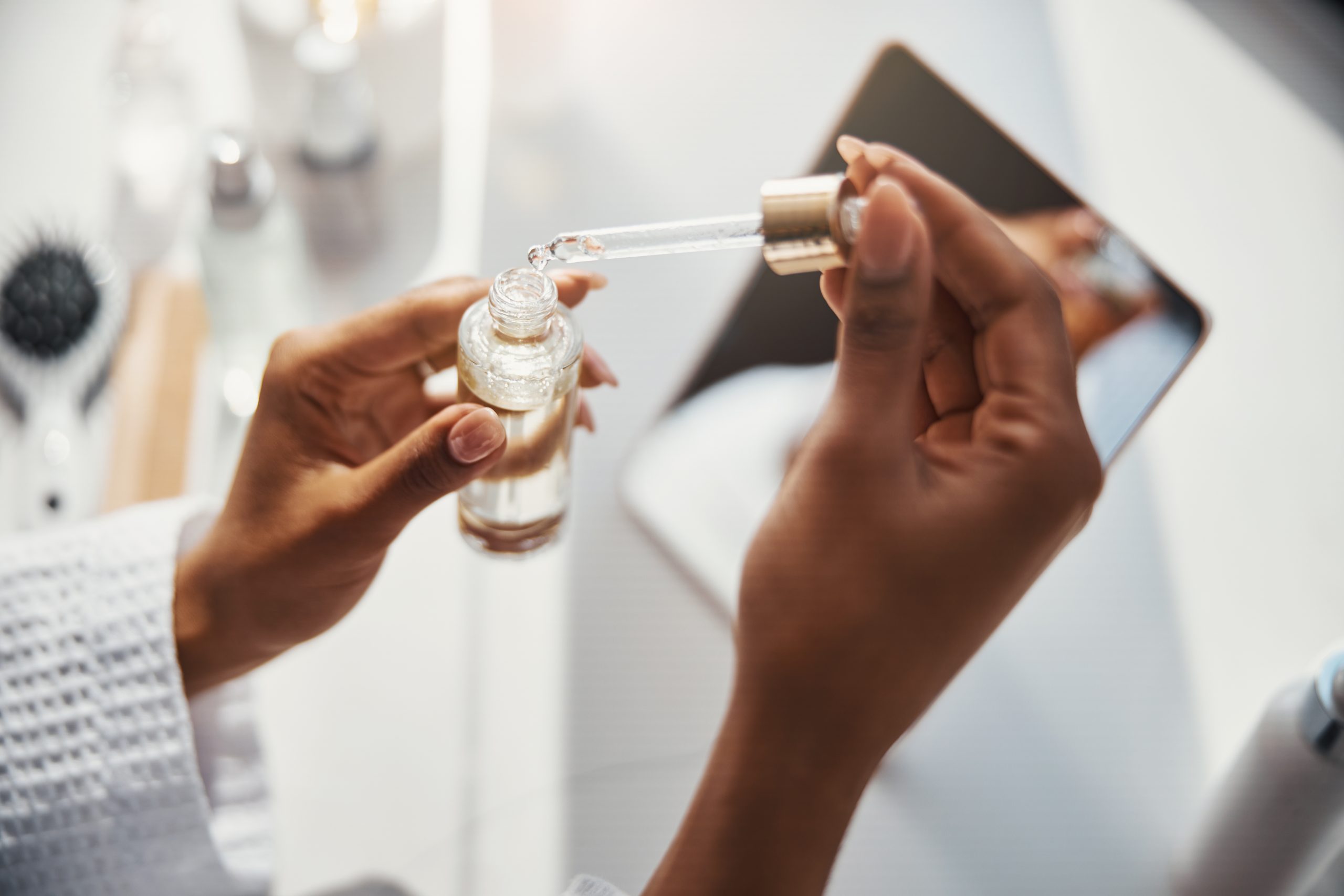 Featured image for “The Best Step-By-Step Nighttime Skincare Routine You Need￼”